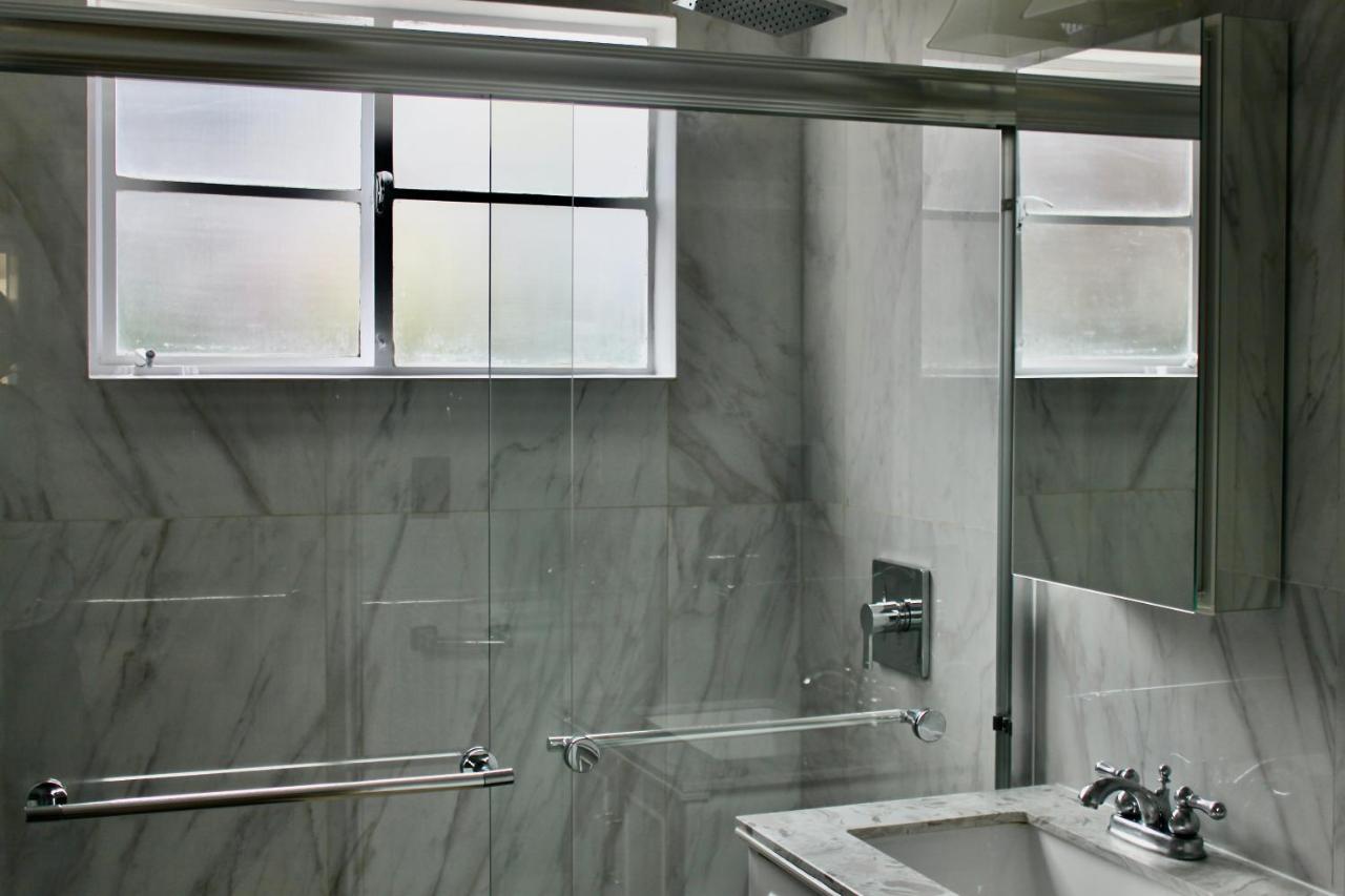 Chic Apartment Los Angeles Exterior photo